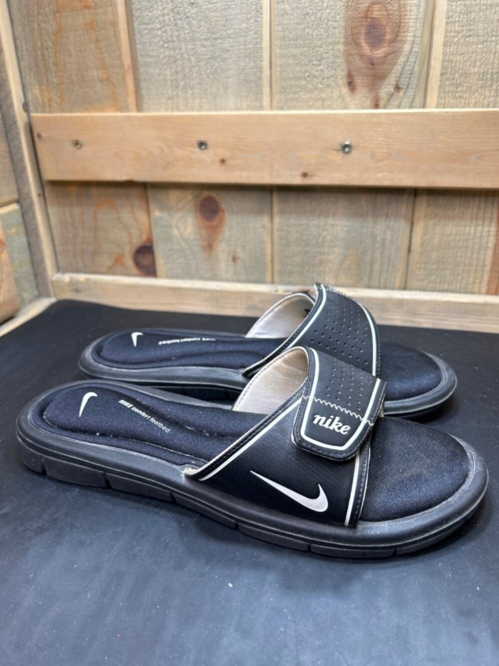Nike Womens Size 10 Comfort Footbed Slides Adjustable Strap Black UK 7.5 EUR 42